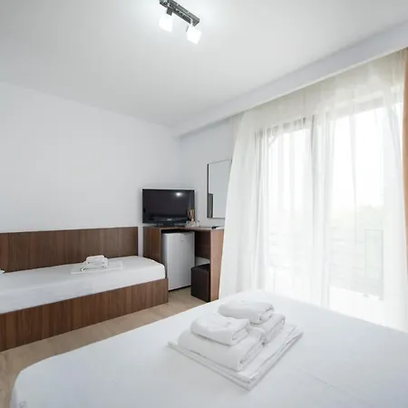 Pensiune Casa Helena 3*