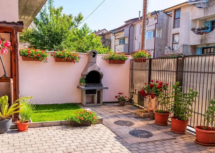 Casa Helena בית הארחה 3*