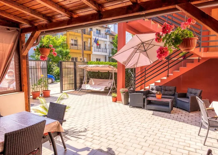 Casa Helena בית הארחה אפורי נורד