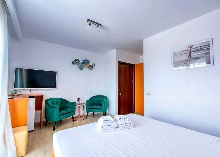 Casa Helena אפורי נורד